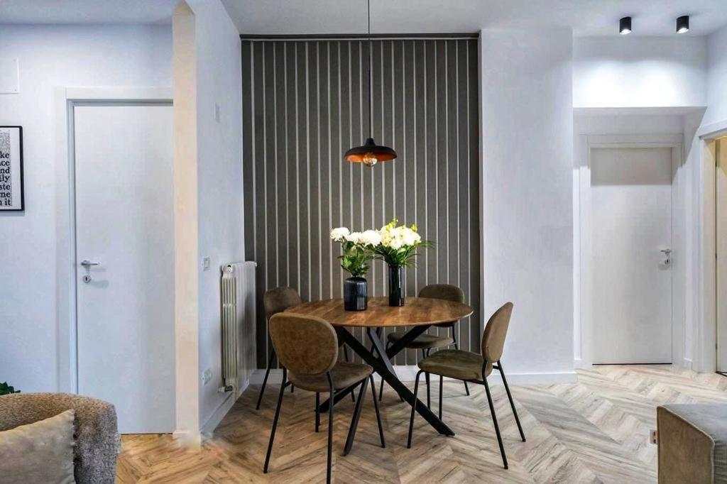 Angelo Bello Luxury Suite City Center By Sattal Bucarest Extérieur photo